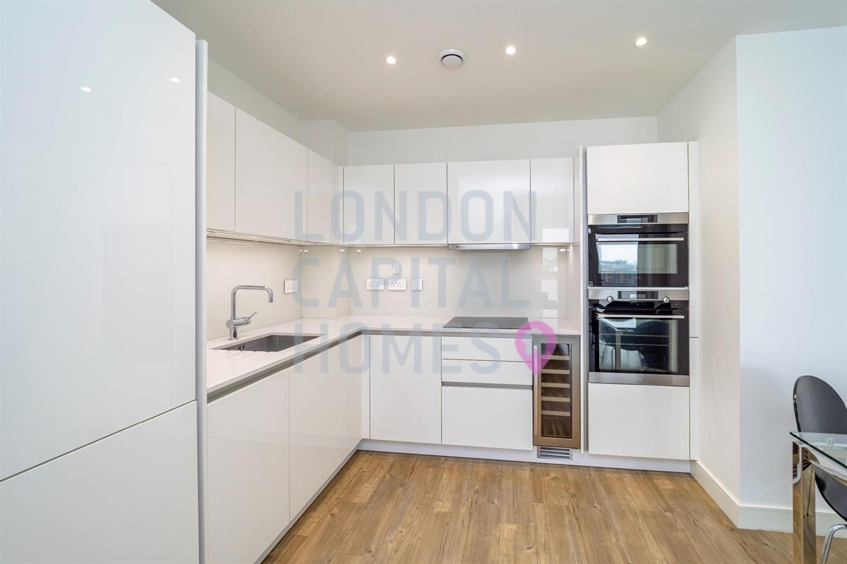 Gordian Apartments, 34 Cable Walk, London